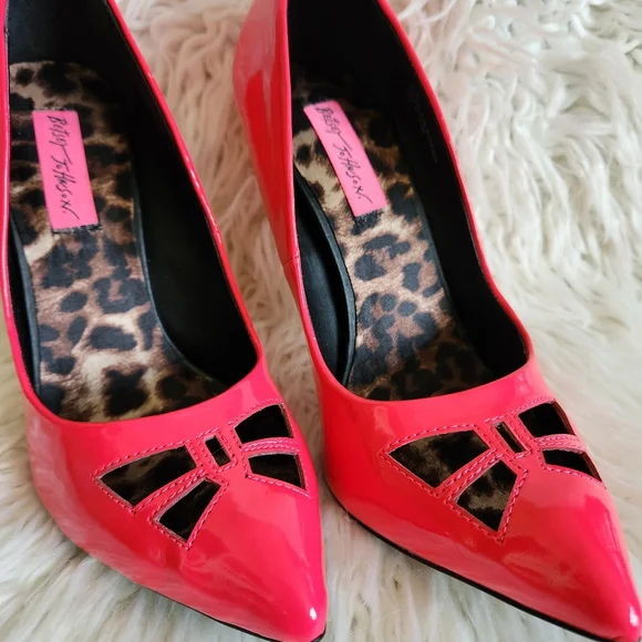 Betsy Johnson Pink Stiletto Pump Size 6.5 Limited Edition